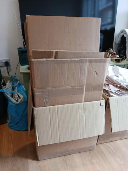 Photo of free Large box of moving boxes (E3 3gu) #2