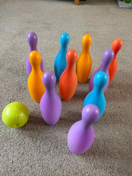 Photo of free Plastic Ten Pin Bowling Set (Longbarn WA2) #1