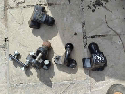 Photo of free Towbars including pin hitch (Scotches DE56) #1