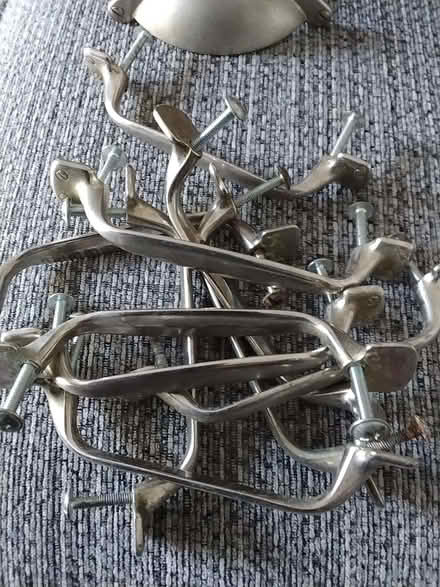 Photo of free 10 handles from kitchen drawers, all the same plus 1 (London Rd, HW HP11) #2