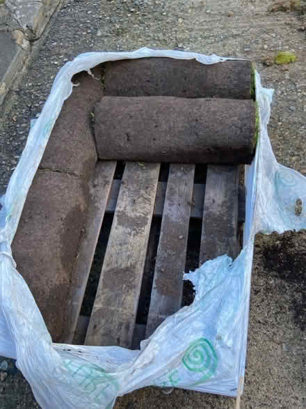 Photo of free Turf x 4 rolls (Biggin Hill TN16) #1