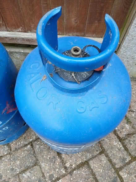 Photo of free 2x Calor Gas 15kg Butane (East bergholt CO7) #3