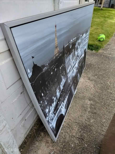 Photo of free Picture frame (Carpender Park WD19) #3