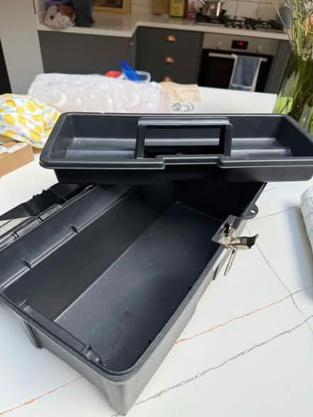 Photo of free DIY: Toolbox, Roller, Sandpaper (Blackhorse Road) #4