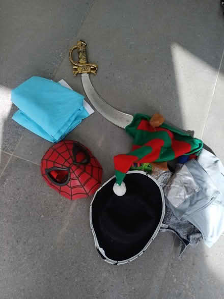 Photo of free Kids dressing up clothes (Kingston KT1) #1