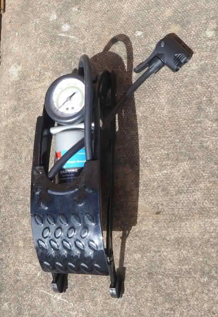 Photo of free Foot pump (Blackbird Leys OX4) #1