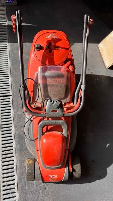 Photo of free Flymo - well used (RH15) #2