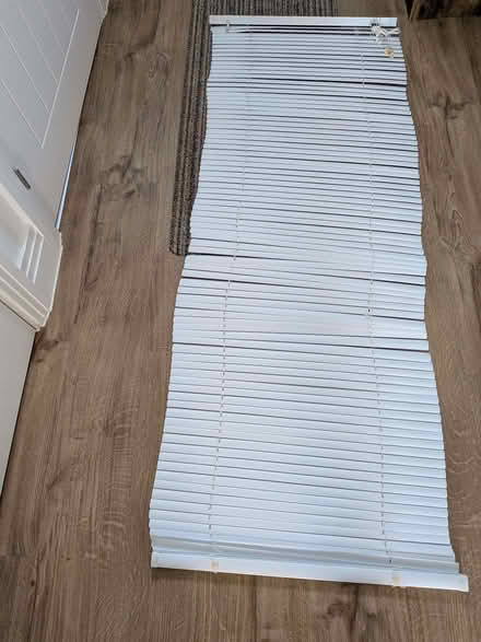 Photo of free Window blind (Barden Lake TN9) #2