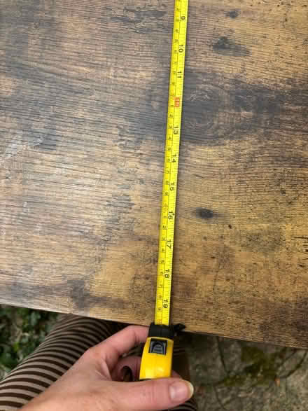 Photo of free Desk with pocket (Hungerford Rd N7) #4