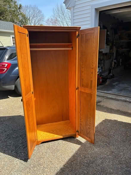 Photo of free Solid oak wardrobe (Lunenburg) #3