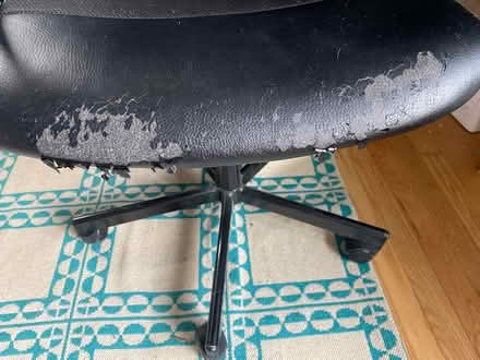 Photo of free Black desk chair (NW DC nr Silver Spring) #2