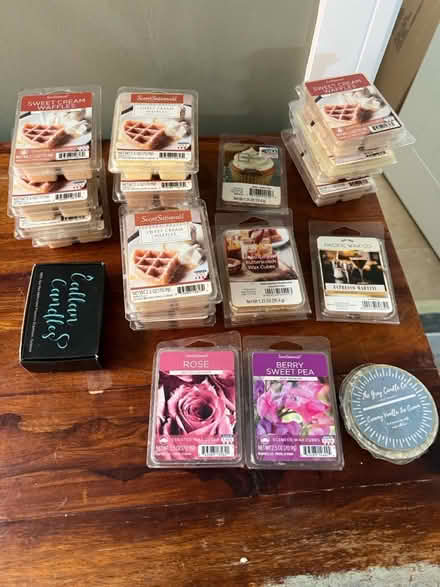 Photo of free Various Wax Melts (Aylesbury, HP21) #1
