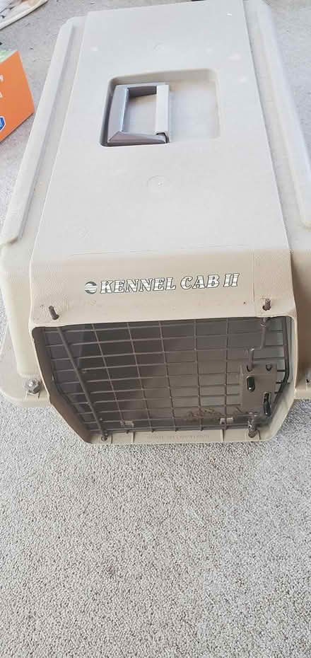 Photo of free Pet carrier (Springfield - Scenic Hills) #1
