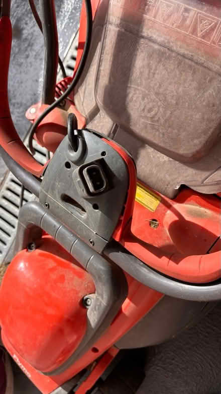 Photo of free Flymo - well used (RH15) #4