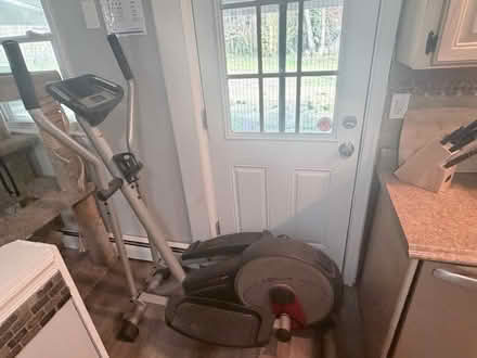 Photo of free Elliptical Machine (Brookhaven) #1