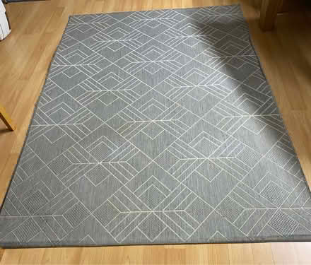 Photo of free Dining room Rug, ha2 (Ha2) #1