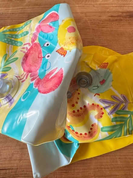 Photo of free Armbands (GL3) #1