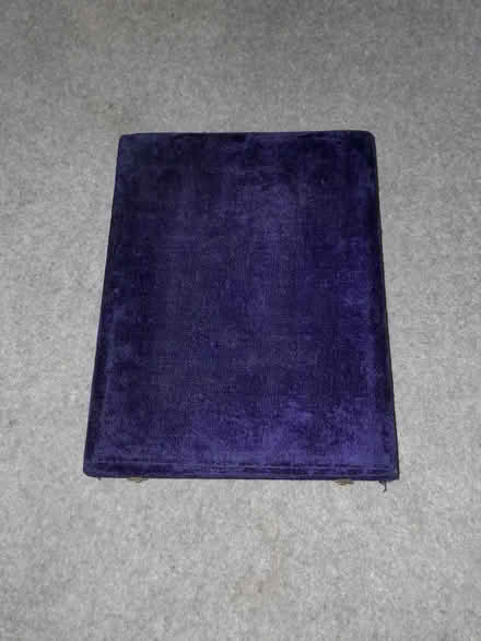 Photo of free Purple Velvet Display box (Grassmarket EH1) #4
