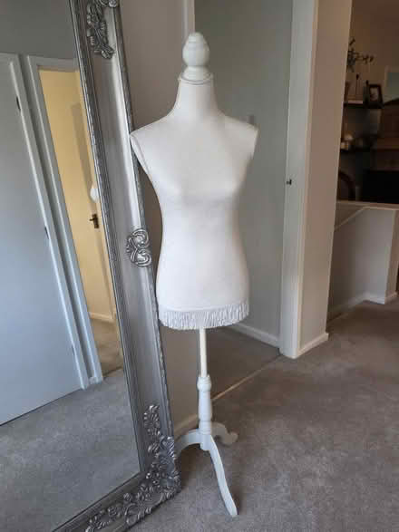 Photo of free Mannequin (PR4 0BH) #2