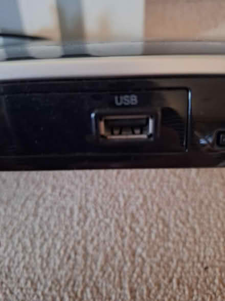 Photo of free DVD Player (St Albans) #3