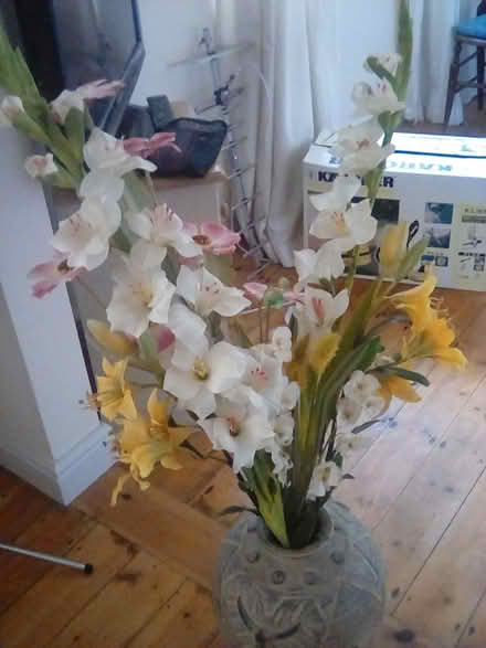Photo of free Artificial flowers (Long Whatton LE12 5) #1