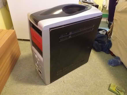 Photo of free PC case (Athelon or similar size) (Old Walcot SN3) #2