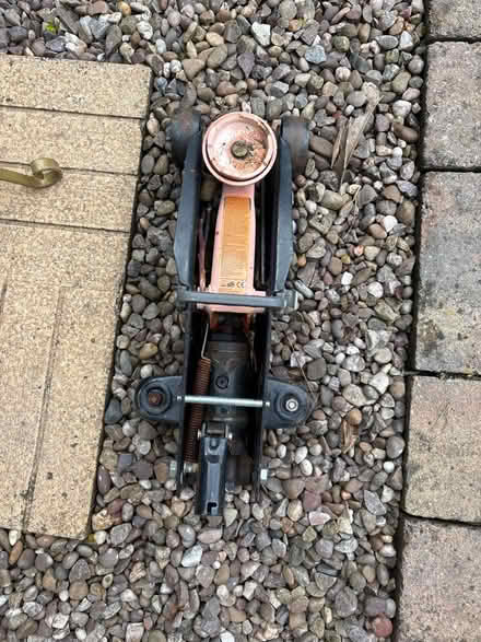 Photo of free Car jack (M23 Northern Moor) #1