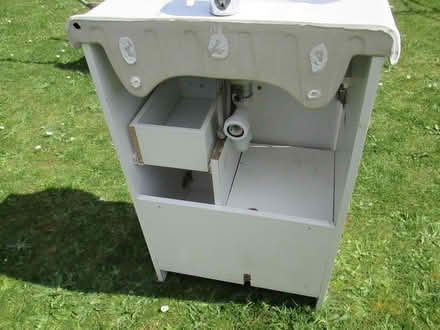 Photo of free Bathroom Sink Unit (Southchurch SS2) #4