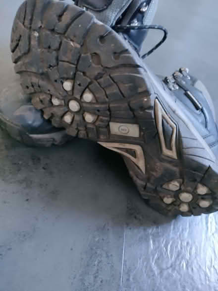 Photo of free Walking Boots size 6 (California DE22) #2
