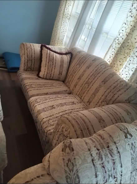 Photo of free furniture (Storage unit) #4