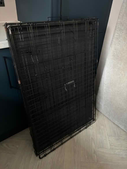 Photo of free Large dog crate (B26, Yardley) #1