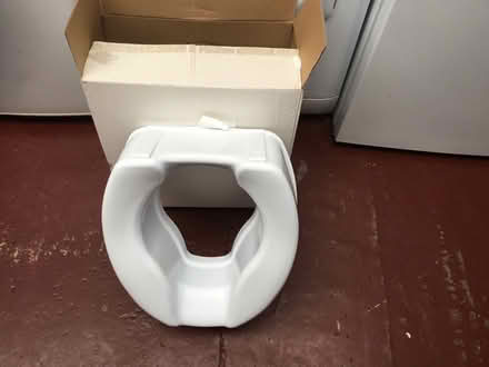 Photo of free White toilet extender (Sandbach) #1