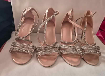 Photo of free Rose gold colour size 6 ladies sandals with adjustable strap (Round Green LU2) #2