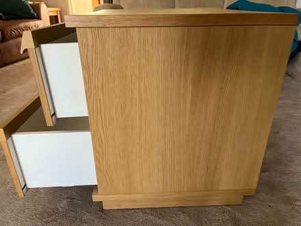 Photo of free Set of drawers (Woodley) #3