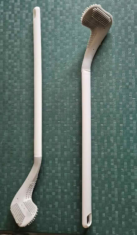 Photo of free Two Golf Club Shaped Toilet Brushes (Handforth SK9) #4