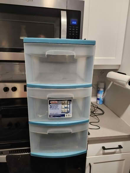 Photo of free 3 drawer shelf (76102) #1