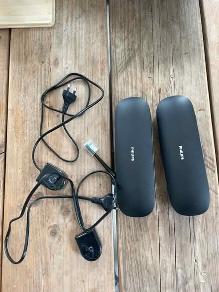 Photo of free Philips Sonicare case and head (Whitechapel E1) #1