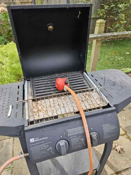 Photo of free Small gas bbq and empty gas bottle (Goldsworth Park GU21) #1