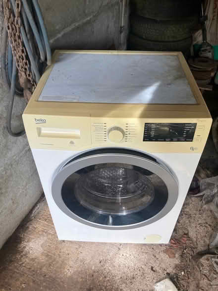 Photo of free BEKO washer/dryer (Gilgarran CA14) #2