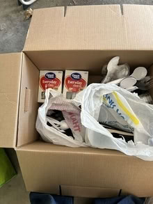 Photo of free Box of Assorted Plasticware (20874) #photos #2