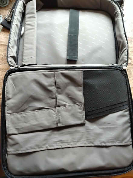 Photo of free Laptop Bag (Northcourt OX14) #2