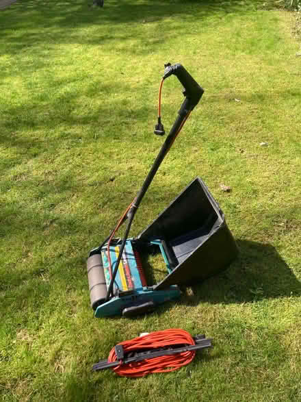 Photo of free Black & Decker lawn scarifier with cable (Marlow Bottom SL7) #1
