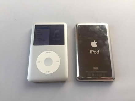 Photo of iPod Classic 160gb (Wellesbourne, CV35) #1
