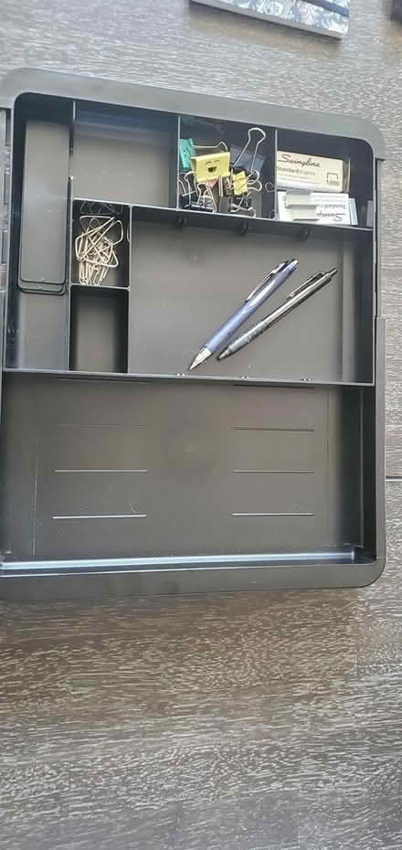 Photo of free Desk organizer (Springfield - Scenic Hills) #2