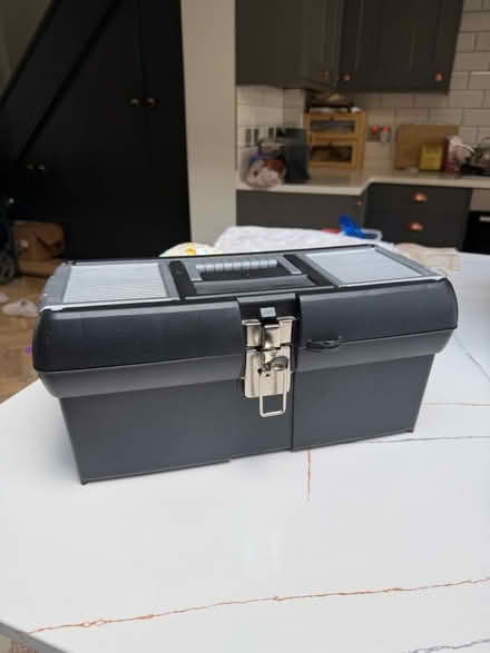 Photo of free DIY: Toolbox, Roller, Sandpaper (Blackhorse Road) #1