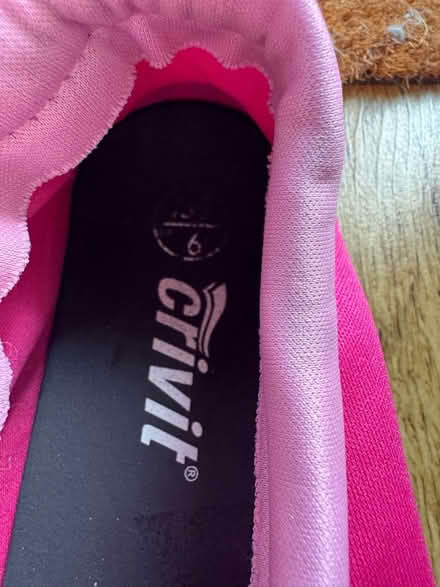 Photo of free Water shoes Size 7.5 blue and Size 6 pink (Heybridge CM9) #3