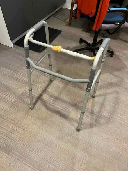 Photo of free collapsible light weight frame (Golden Triangle) #3