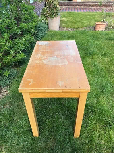 Photo of free Small extendable Ikea table (East Sheen SW14) #2