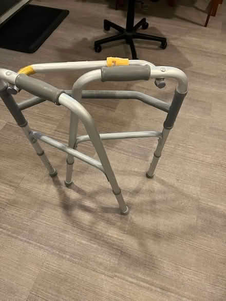 Photo of free collapsible light weight frame (Golden Triangle) #2