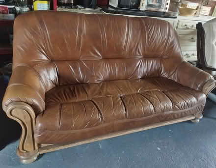 Photo of free 3 seater sofa and 2 armchairs (Droitwich wr9 7bs) #1